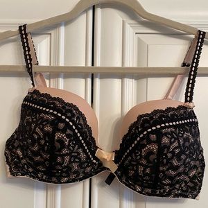 Gently Used Size 36D Adore Me Lined Underwire Bra